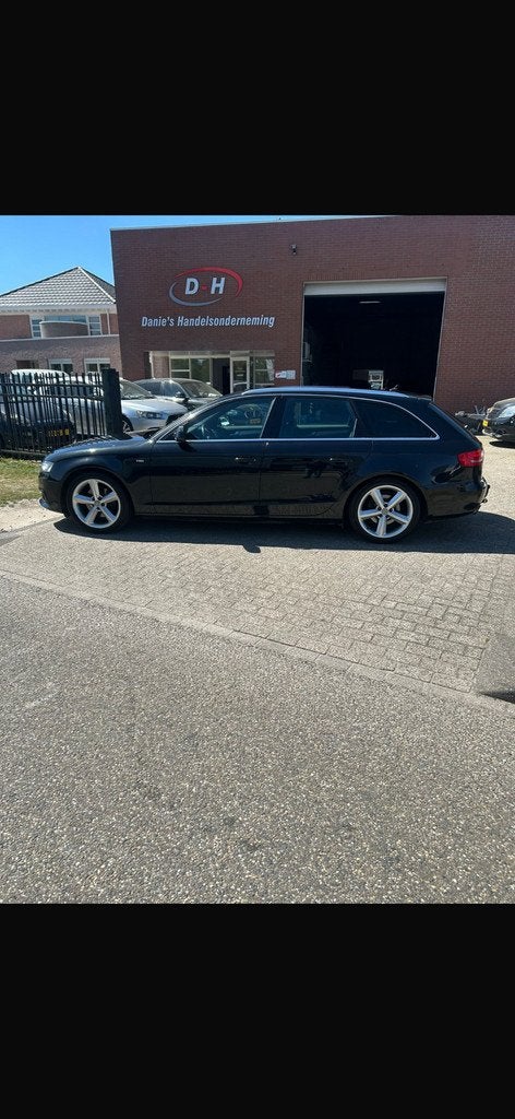 Audi A4 Avant 1.8 TFSI Pro Line S airco inruil mogelijk nap, Voorwielaandrijving, Euro 5, Gebruikt, 4 cilinders