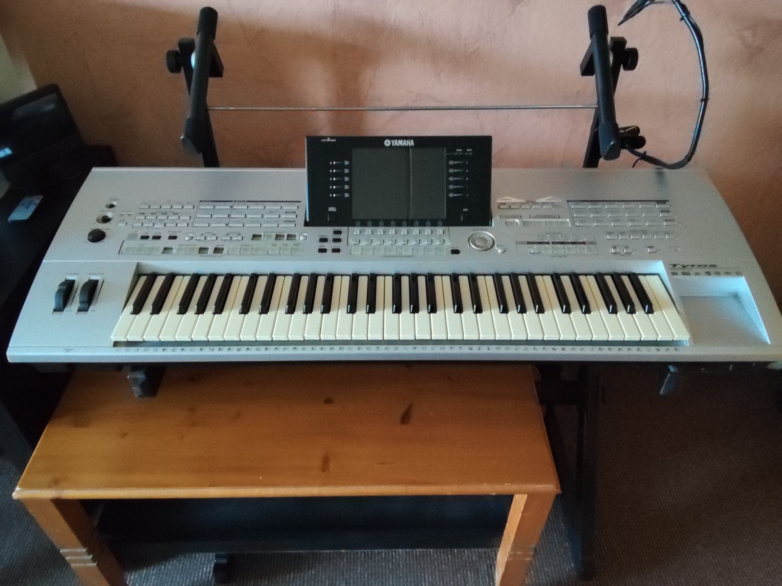Yamaha Tyros 1 - Helder scherm, zonder boxen, Muziek en Instrumenten, Keyboards, Ophalen, Gebruikt, 61 toetsen, Yamaha