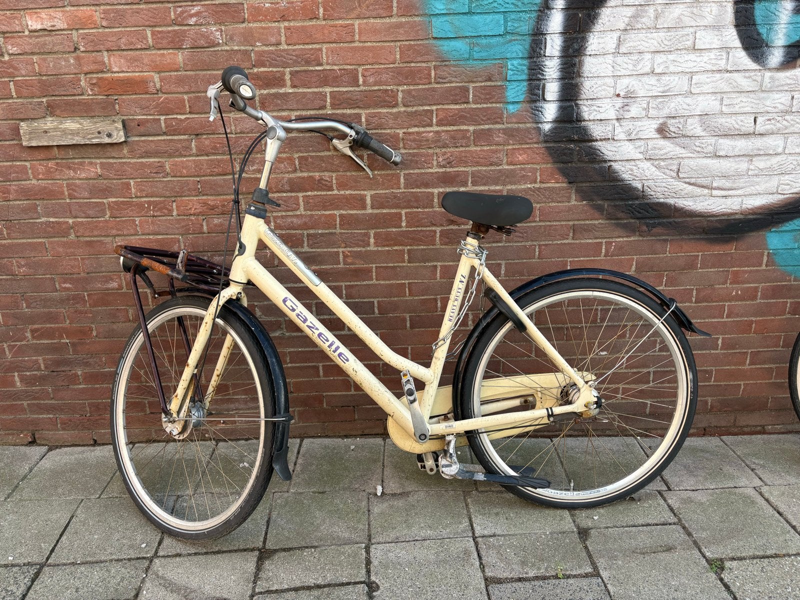 Gazelle damesfiets geel met versnellingen en voorrekje, Ophalen, Gebruikt, Gazelle, Versnellingen
