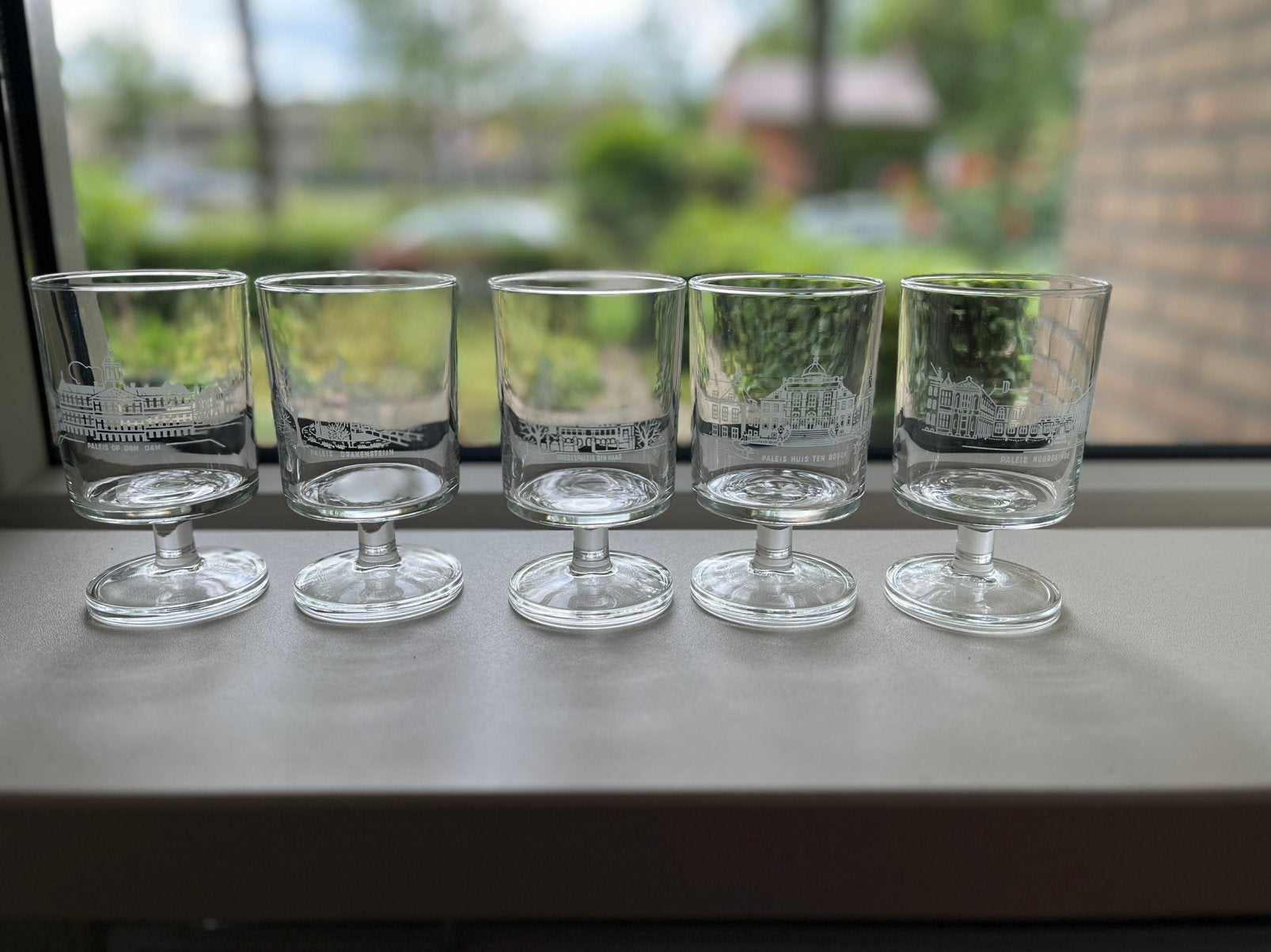 5 unieke sap/wijn glaasjes met paleisen in Nederland, Verzamelen, Glas en Borrelglaasjes, Ophalen of Verzenden, Borrel- of Shotglas