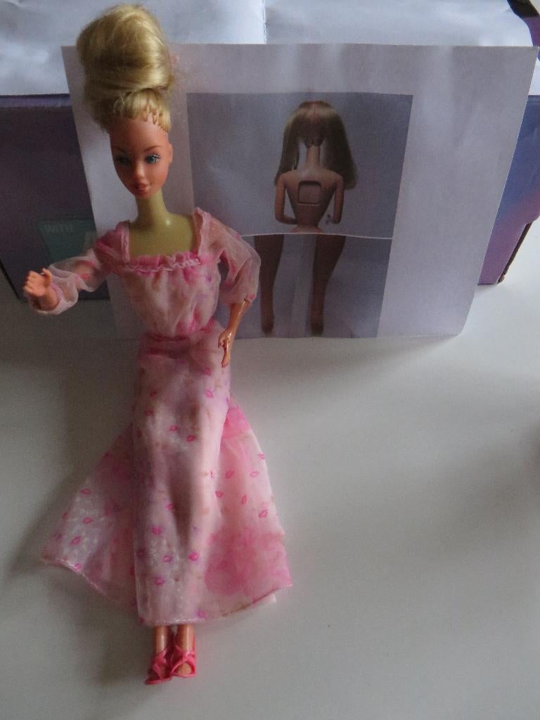 Barbie Kuspoppetje uit 1966, Ophalen, Gebruikt, Pop