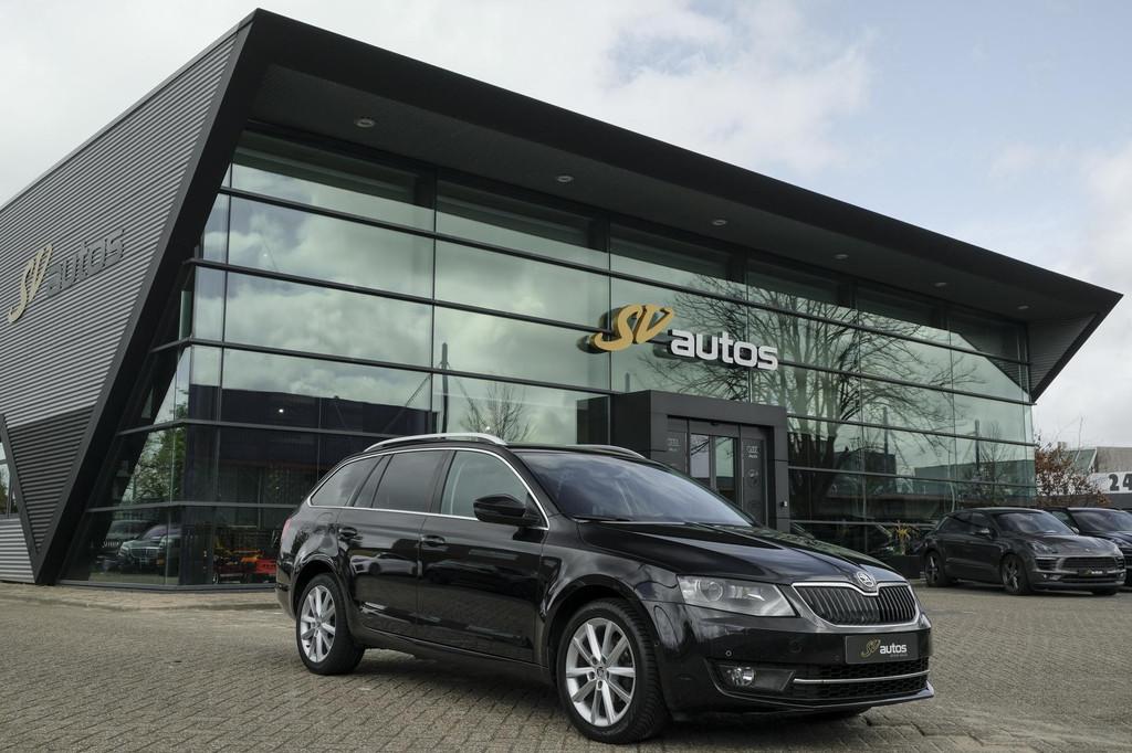 Skoda Octavia Combi 1.6 TDI 105pk DSG Navigatie DAB Xenon /, Auto's, Skoda, Bedrijf, Te koop, Octavia, ABS, Adaptieve lichten