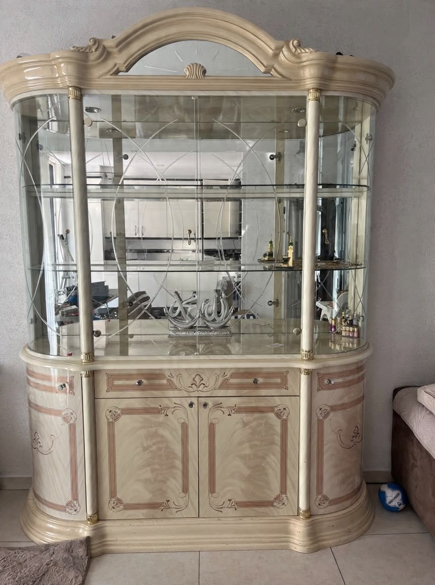 Luxe vitrinekast, Ophalen, Gebruikt, 100 tot 150 cm, Met lade(s)