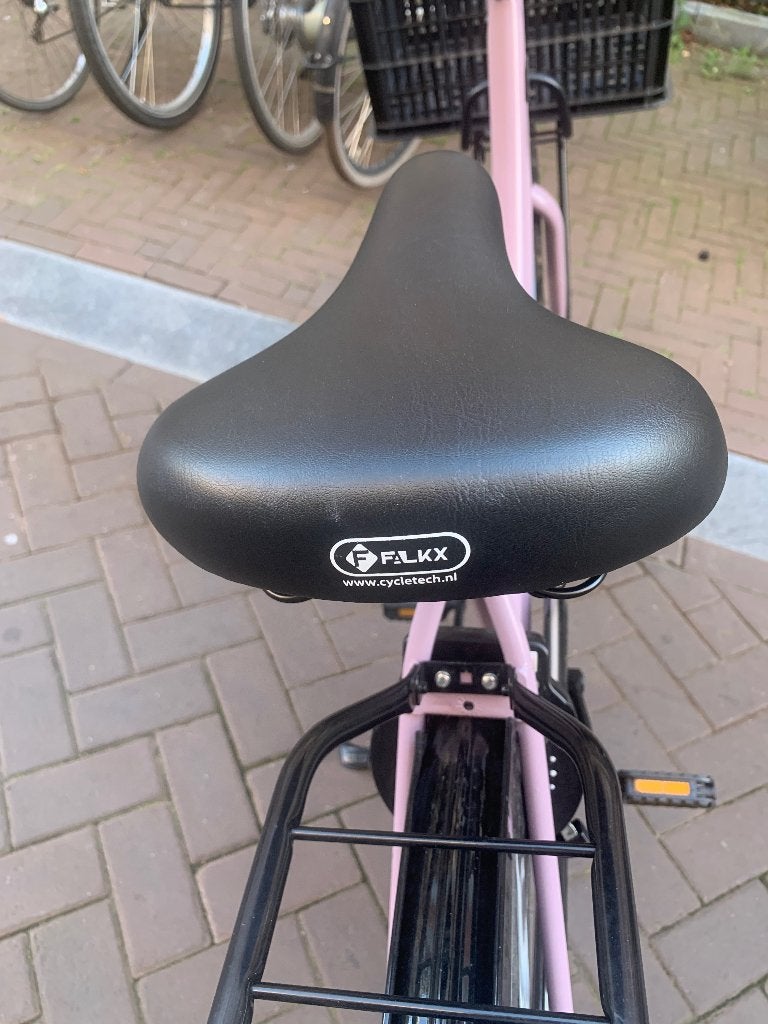Zo goed als nieuwe roze omafiets, 56 cm of meer, Ophalen, Zo goed als nieuw, Terugtraprem