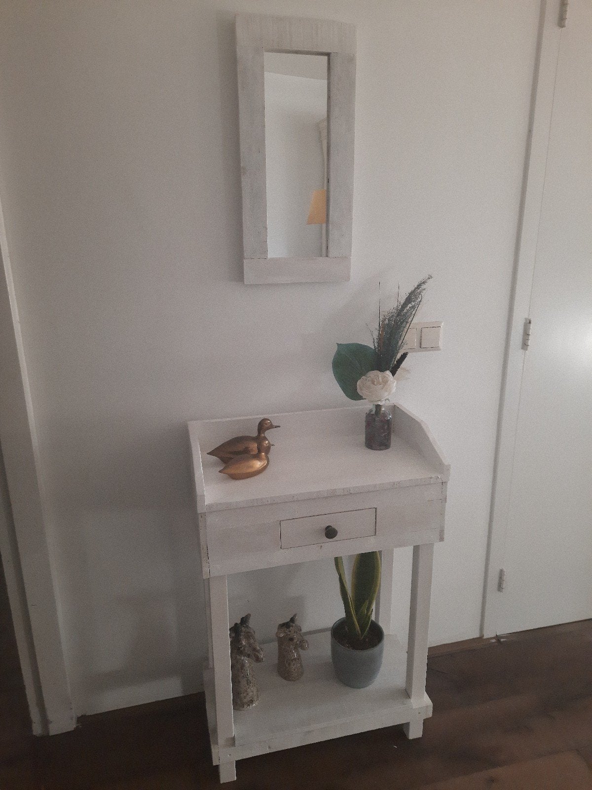 sidetable., 100 tot 150 cm, Ophalen of Verzenden, Zo goed als nieuw, 25 tot 50 cm