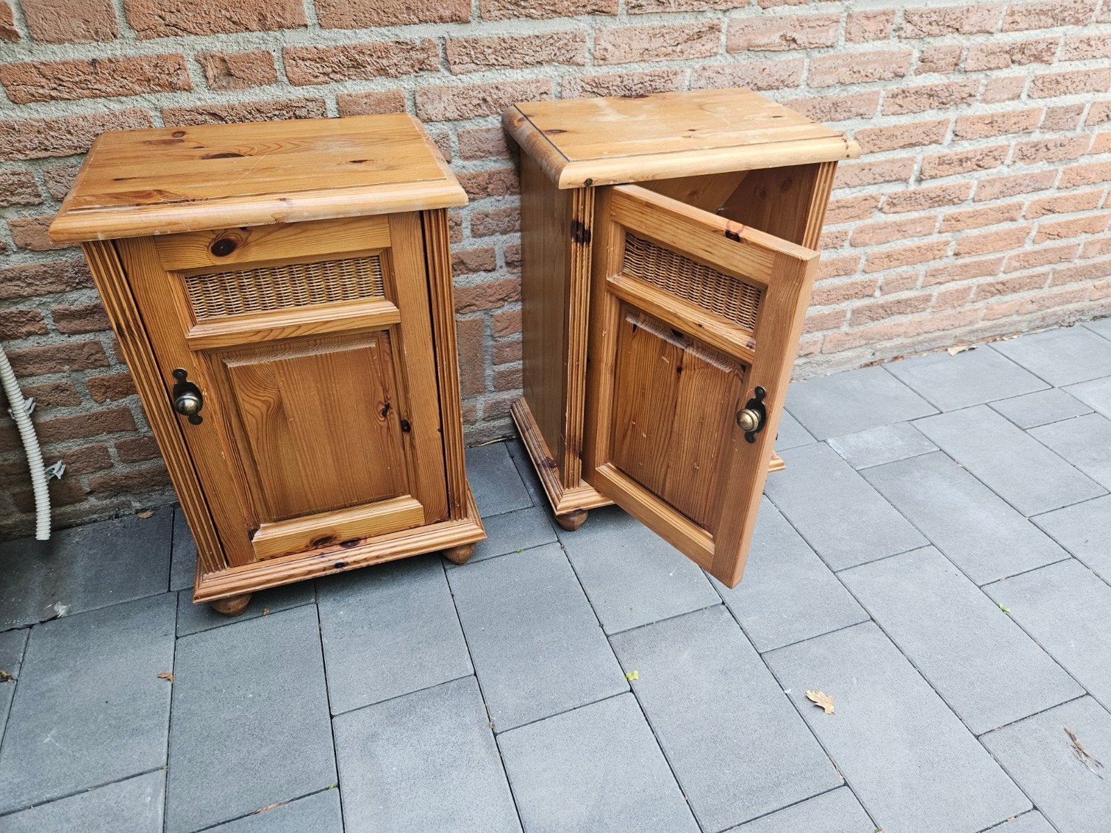 2 grenen nachtkastjes 63 x 43 x 30 cm, Huis en Inrichting, Slaapkamer | Nachtkastjes, Ophalen, Gebruikt, Minder dan 45 cm, 55 tot 70 cm