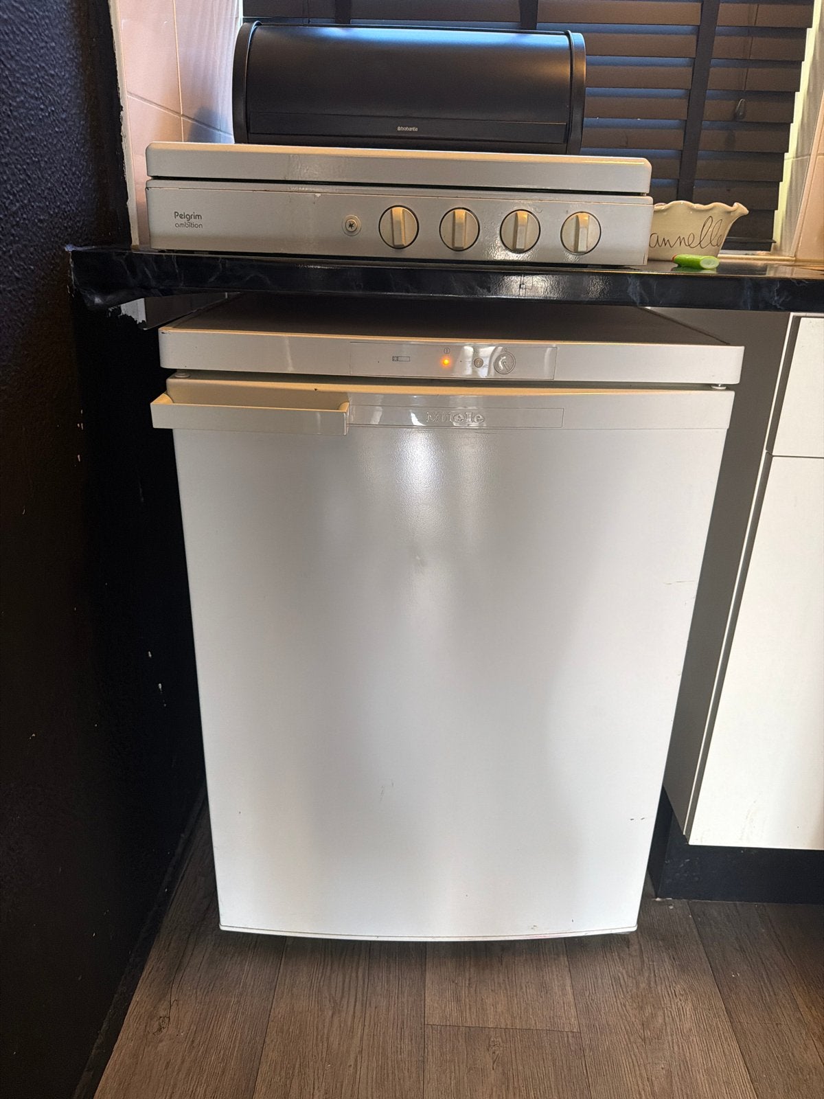 Compacte koelkast met vriesvak - Ideaal voor kleine ruimtes, Witgoed en Apparatuur, 85 tot 120 cm, 75 tot 100 liter, Ophalen of Verzenden