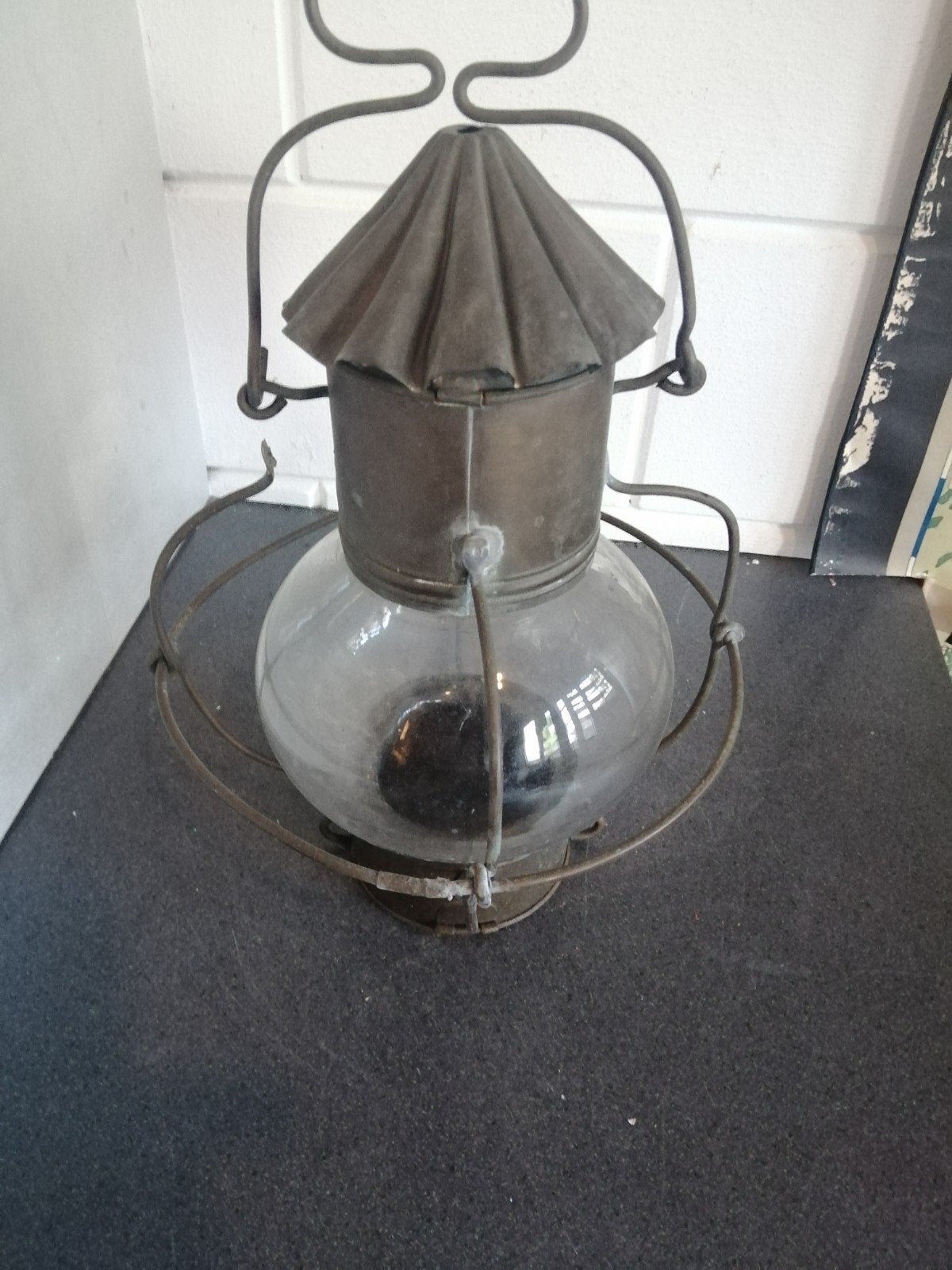 ZEER OUDE SCHEEPS LAMP 40 CM HOOGTE VINTAGE STAAT.
Let op, Verzamelen, Scheepvaart, Gebruikt, Gebruiksvoorwerp, Motorboot of Zeilboot