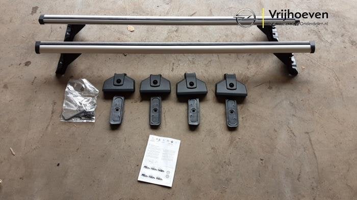 Dakdrager set van een Opel Combo (Combo 18-), 12 maanden garantie, -, -, Opel