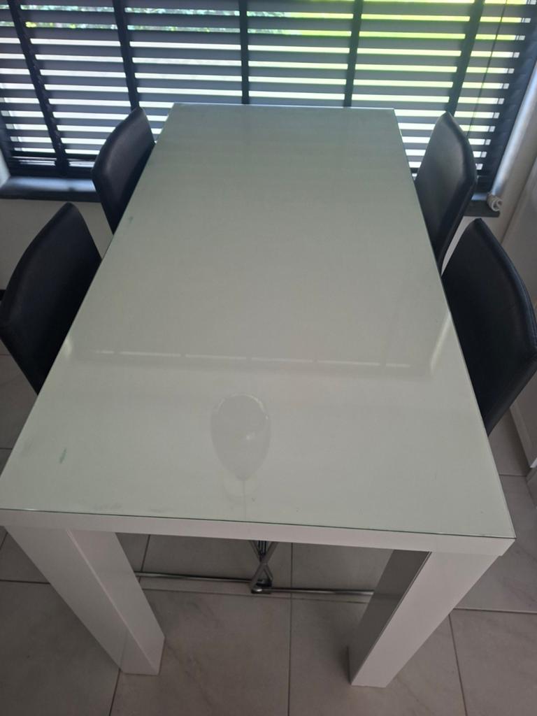 Te koop eettafel  met 4 stoelen, Ophalen, Rechthoekig, 100 tot 150 cm, 50 tot 100 cm
