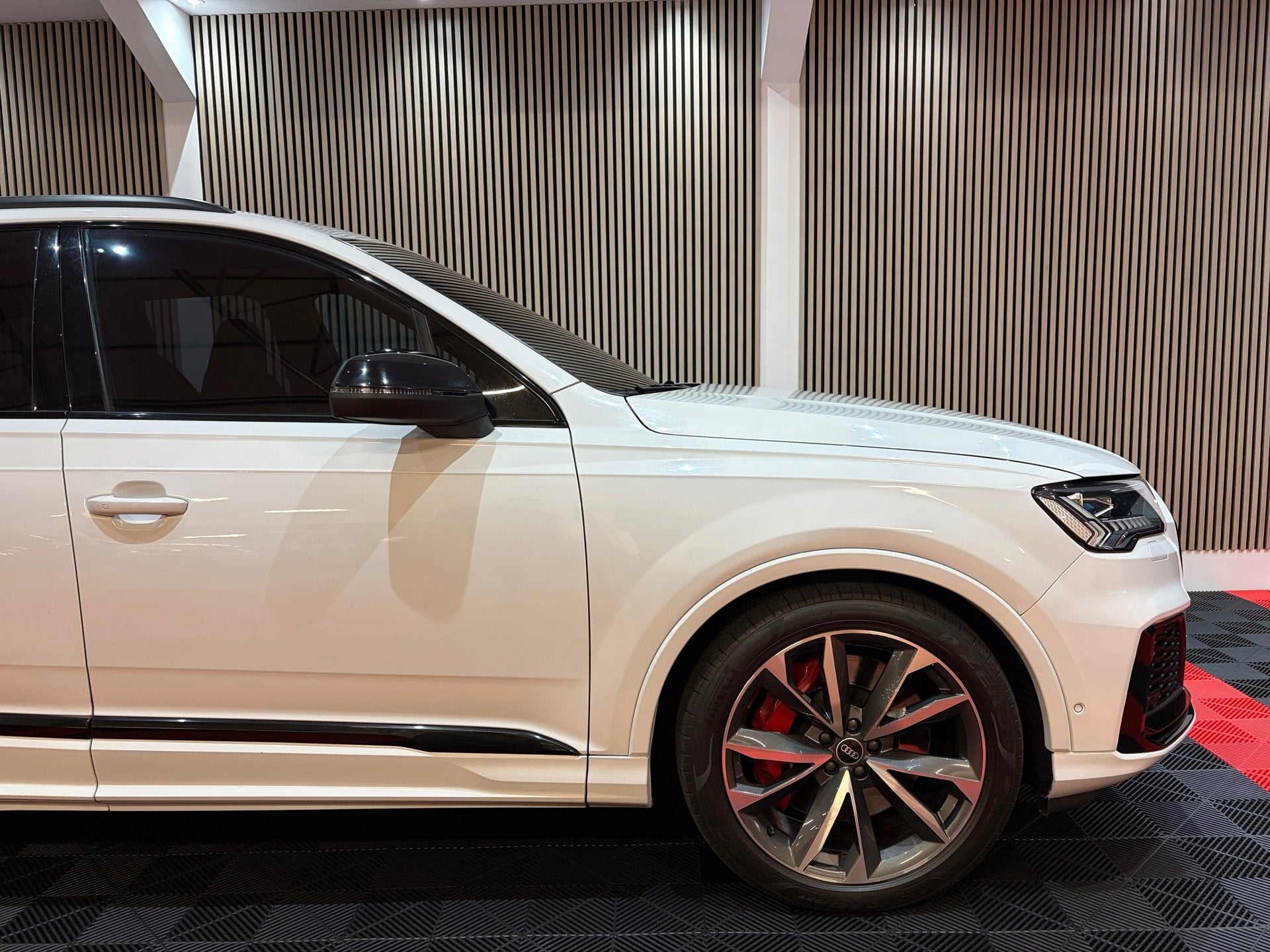 Audi Q7 60 TFSI e quattro Competition Panoroma dak RS stoele, Auto's, Automaat, Dealer onderhouden, Gebruikt, 2995 cc