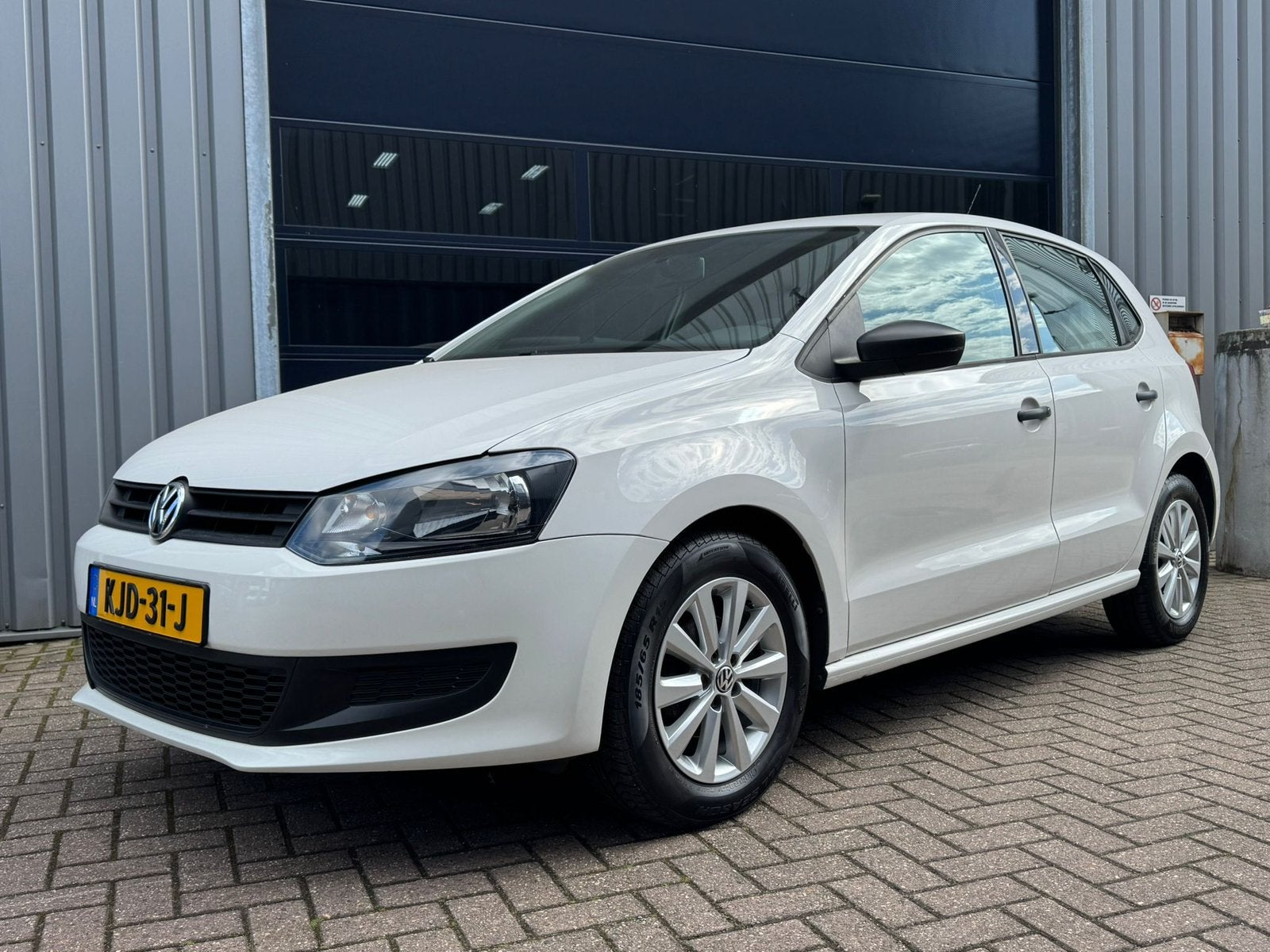 Volkswagen Polo, Voorwielaandrijving, Euro 5, Zwart, Wit