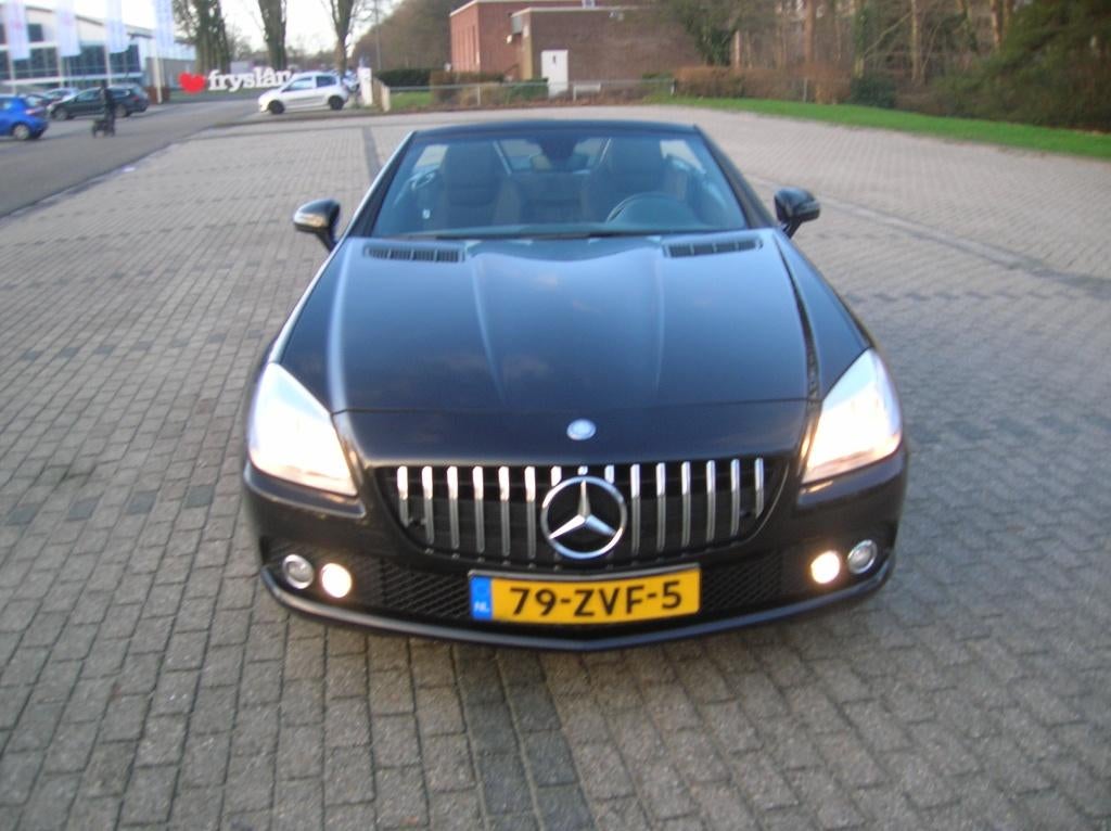 Mercedes-Benz SLK 1.8 Slk200 Kompr Roadster 2013 Zwart, Auto's, Mercedes-Benz, 183 pk, Zwart, 4 cilinders, Cabriolet