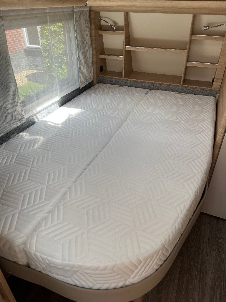 FENDT GEZONDHEIDS MATRAS MEDISCH 2-DELIG FRANS BED 140 X 210, Ophalen, Zo goed als nieuw