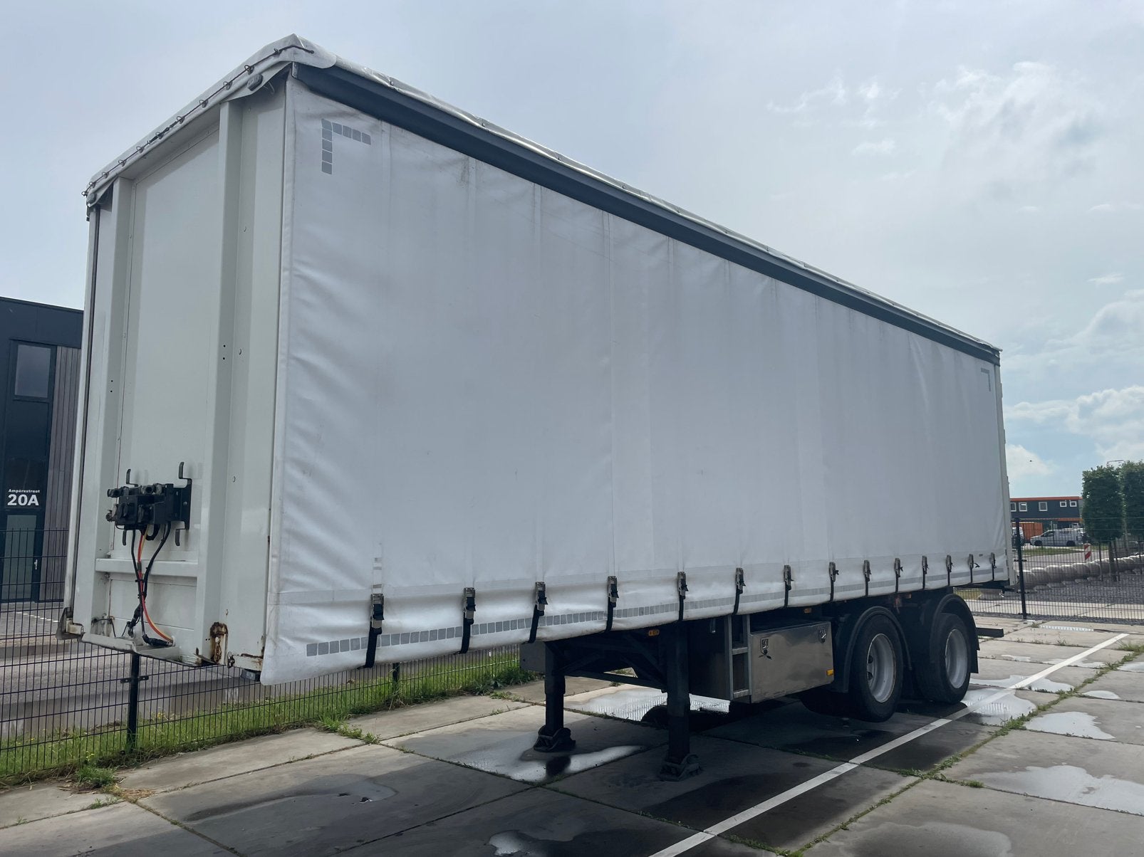 Nette citytrailer met liftas,schuifdak, Kooi-aap aansluiting, Auto's, Overige merken, Wit, Particulier, Te koop