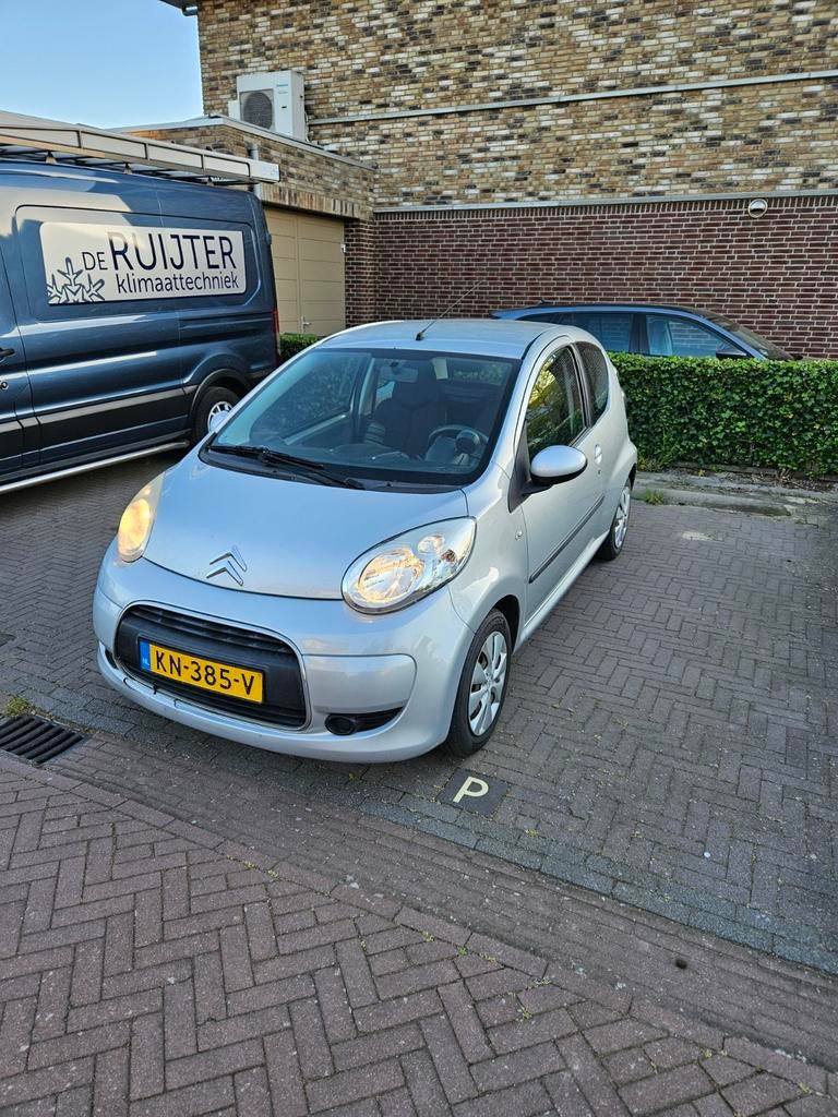 Citroën C1 1.0 3-DRS 2010 Grijs, Auto's, Voorwielaandrijving, 4 stoelen, C1, 68 pk