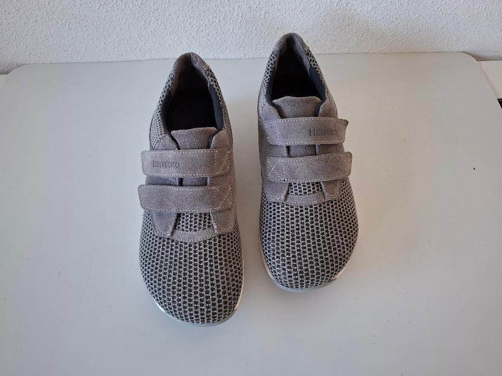Intersko Helvesko MAAT 39 brede voet hoge wreef valt ruim, Kleding | Dames, Schoenen, Intersko Helvesko, Schoenen met lage hakken