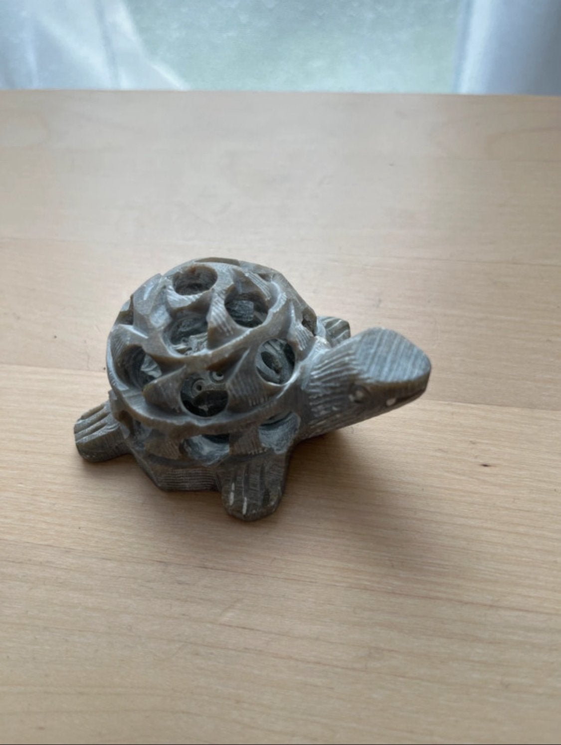 Handgesneden spekstenen schildpadbeeldje, Verzamelen, Beelden en Beeldjes, Ophalen of Verzenden, Zo goed als nieuw, Dier