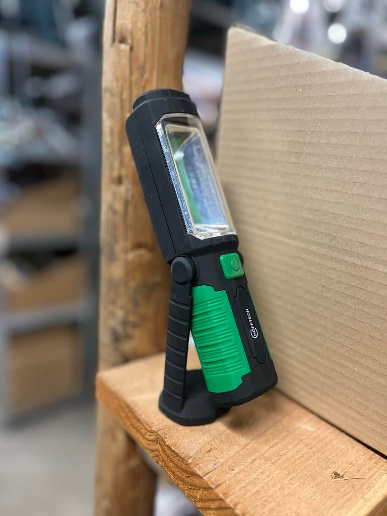 Nieuwe Höfftech LED Werkplaatslamp met Magneet en Haak, Ophalen of Verzenden, Nieuw, Batterij