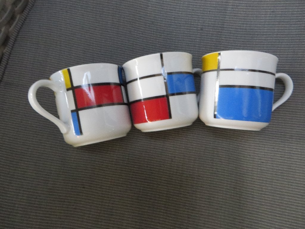 Mondriaan De Stijl design Duits porselein kopjes 1994 Konitz, Huis en Inrichting, Keuken | Servies, Gebruikt, Overige merken, Ophalen of Verzenden