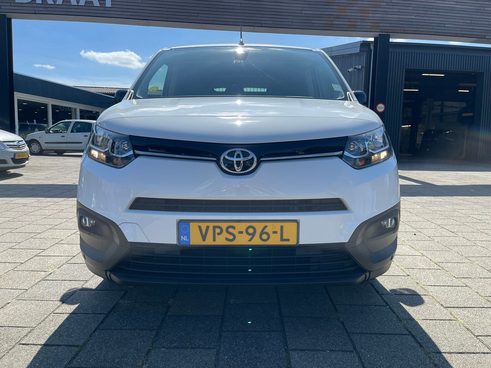 Toyota PROACE CITY 1.5 l CARPLAY l TREKHAAK l EX. BTW!, Auto's, Voorwielaandrijving, Huisgarantie, 4 cilinders, Met garantie (alle)