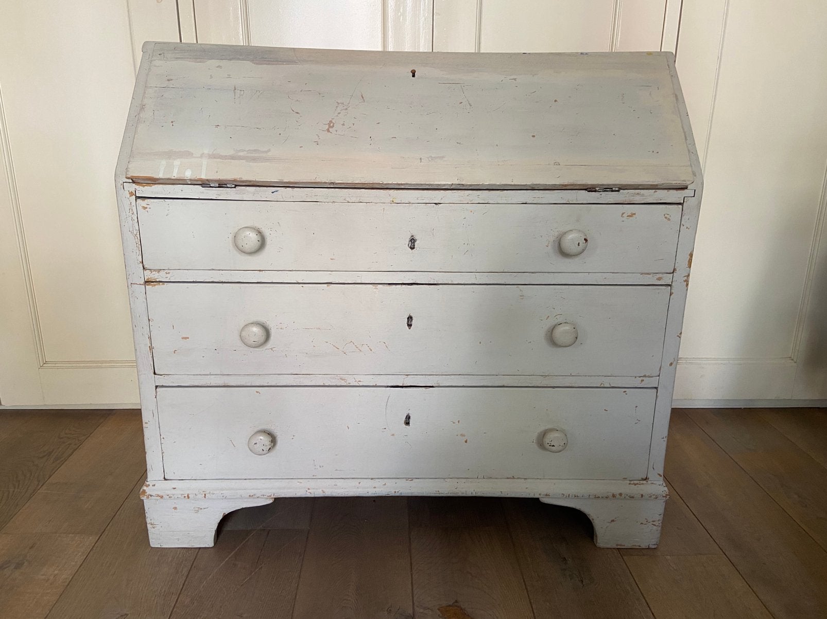Grenen bureau te koop, Ophalen