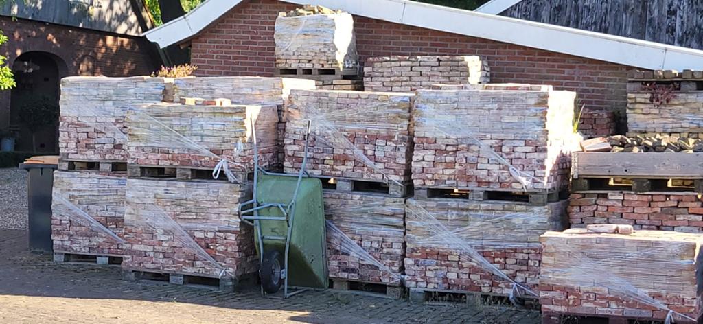 Te koop mooie oude gebikte metselstenen, Eén persoon, Ticket of Toegangskaart