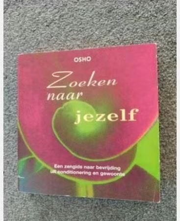Zoeken naar jezelf - Osho, Achtergrond en Informatie, Ophalen of Verzenden, Zo goed als nieuw, Osho