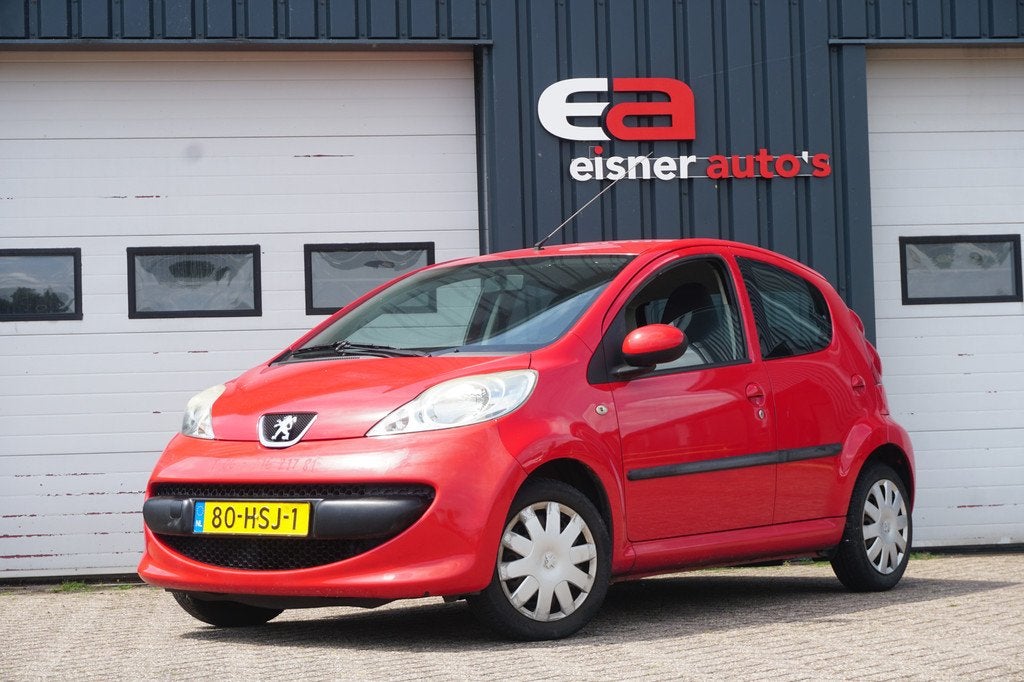 Peugeot 107 1.0-12V XS | 5 DEURS | APK 26-03-2027 |, Voorwielaandrijving, Gebruikt, 4 stoelen, 68 pk