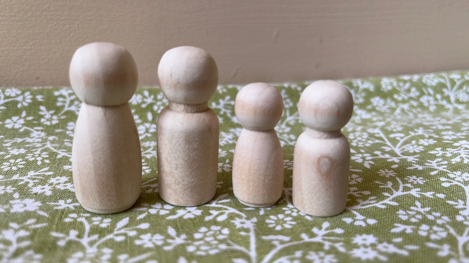 Houten poppetjes om zelf te beschilderen gezin, Ophalen of Verzenden, Nieuw
