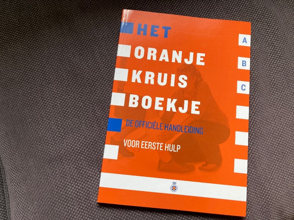 Het Oranje Kruis Boekje voor eerste hulp, Boeken, Ophalen of Verzenden, Beta, Zo goed als nieuw, HBO
