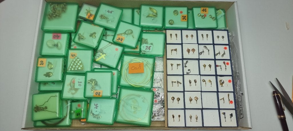 New Old Stock voor handelaar marktkramer galerijhouder, Ophalen, Overige materialen, Overige typen, Verguld