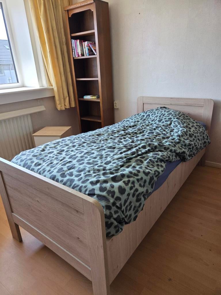 Seniorbed  verstelbaar, Huis en Inrichting, Ophalen of Verzenden, Eenpersoons