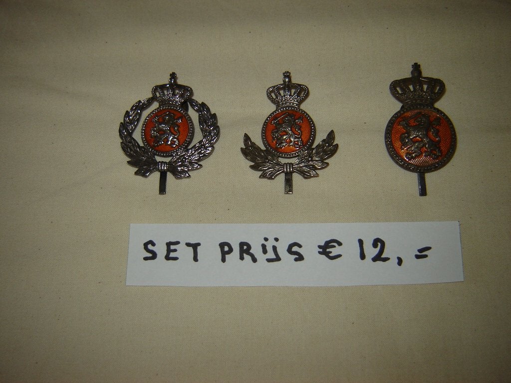 PETEMBLEEM  KONINKLIJKE MARECHAUSSEE, Verzamelen, Militaria | Algemeen, Ophalen of Verzenden, Marechaussee, Nederland, Embleem of Badge