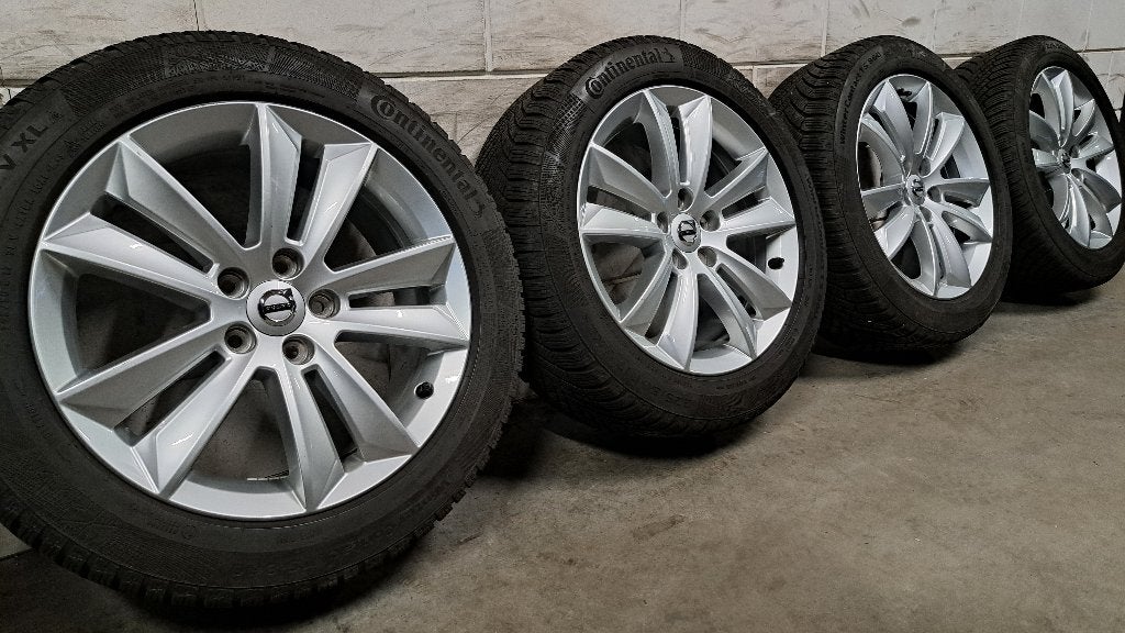 Lichtmetalen velgen Volvo V60 S60 V70 S80 C70 225/50/17, Auto-onderdelen, Banden en Velgen, Gebruikt, Banden en Velgen, 17 inch