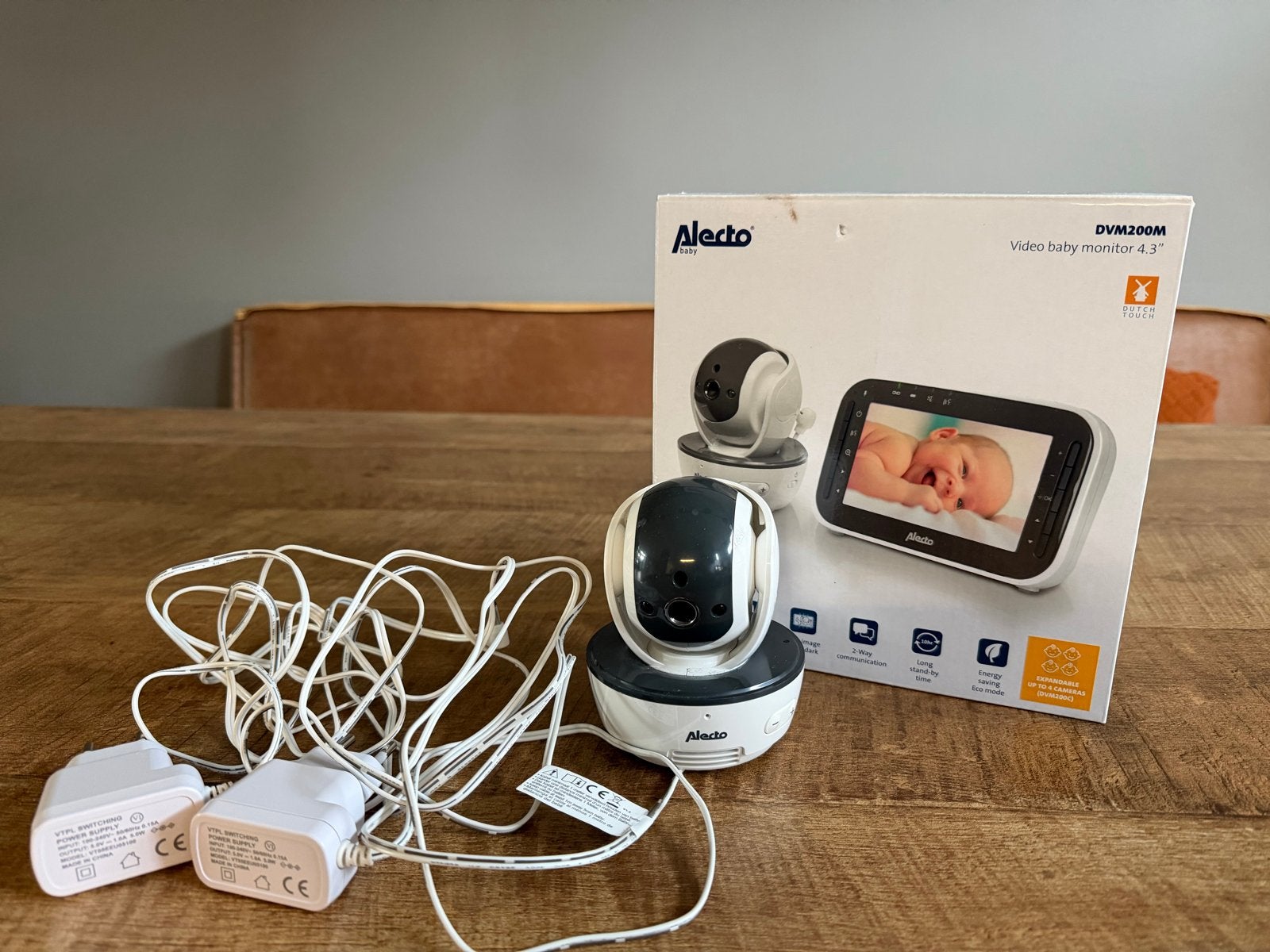 Alecto DVM200M Video Babyfoon 4.3 inch, Ophalen of Verzenden, Zo goed als nieuw, 250 meter of meer, Camera