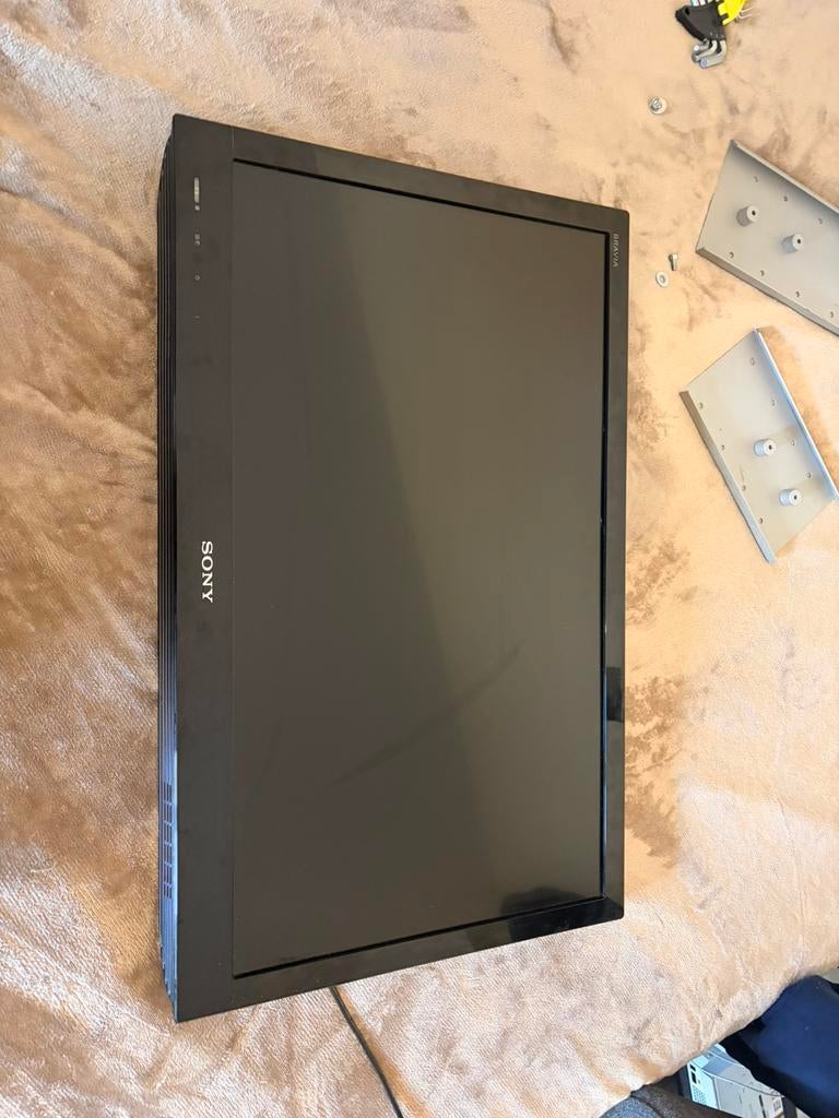 Een Sony Bravia LCD-televisie met HDMI, VGA en Scart, Computers en Software, Monitoren, Zo goed als nieuw, 60 Hz of minder, HDMI