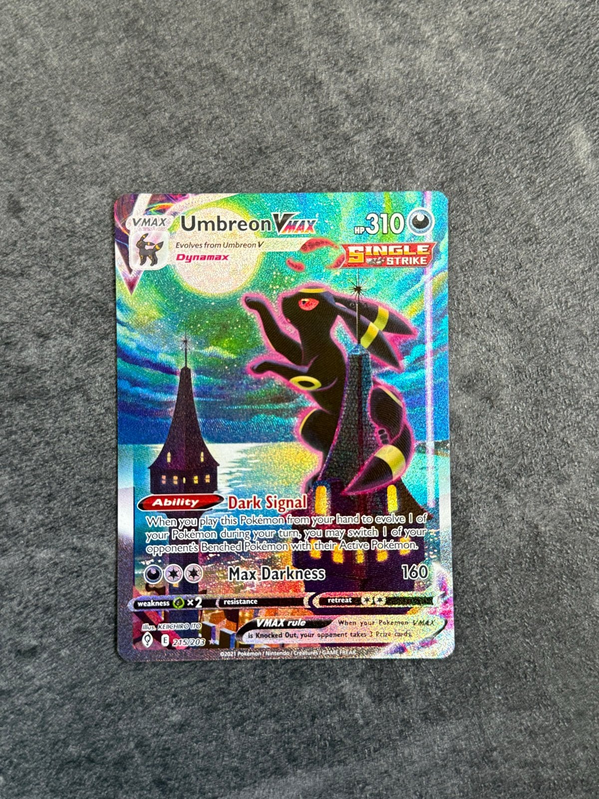 Umbreon VMAX Alt Art (215/203) Evolving Skies Pokémon Kaart, Hobby en Vrije tijd, Ophalen of Verzenden, Zo goed als nieuw, Losse kaart