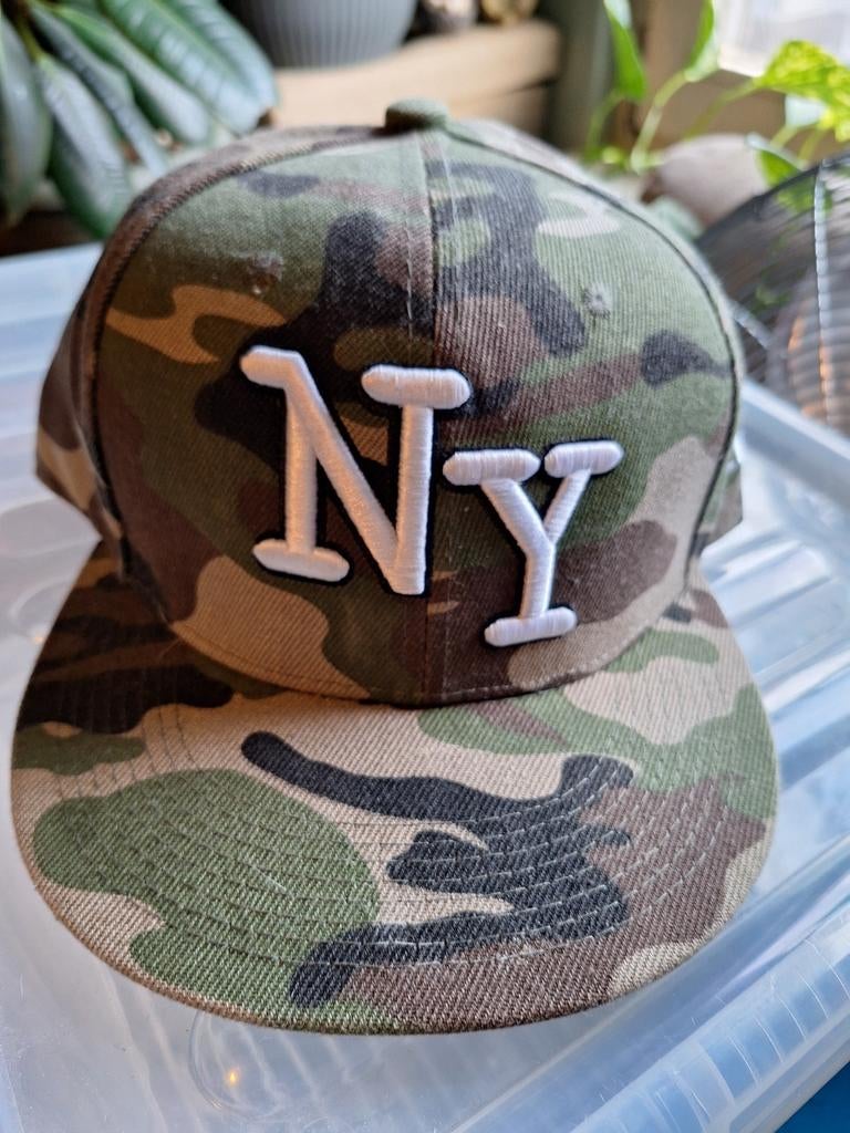 Legergroen camouflage petje met NY - New York, Onbekend, One size fits all, Ophalen of Verzenden, Pet