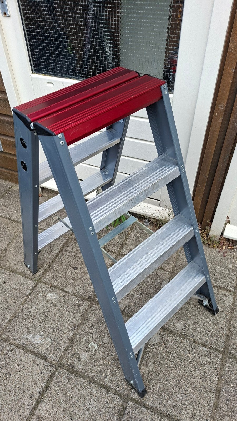 Altrex Pro+ Falco FDO 4 Huishoudtrap - Zo goed als nieuw, Ophalen, Zo goed als nieuw, Trap, Minder dan 2 meter