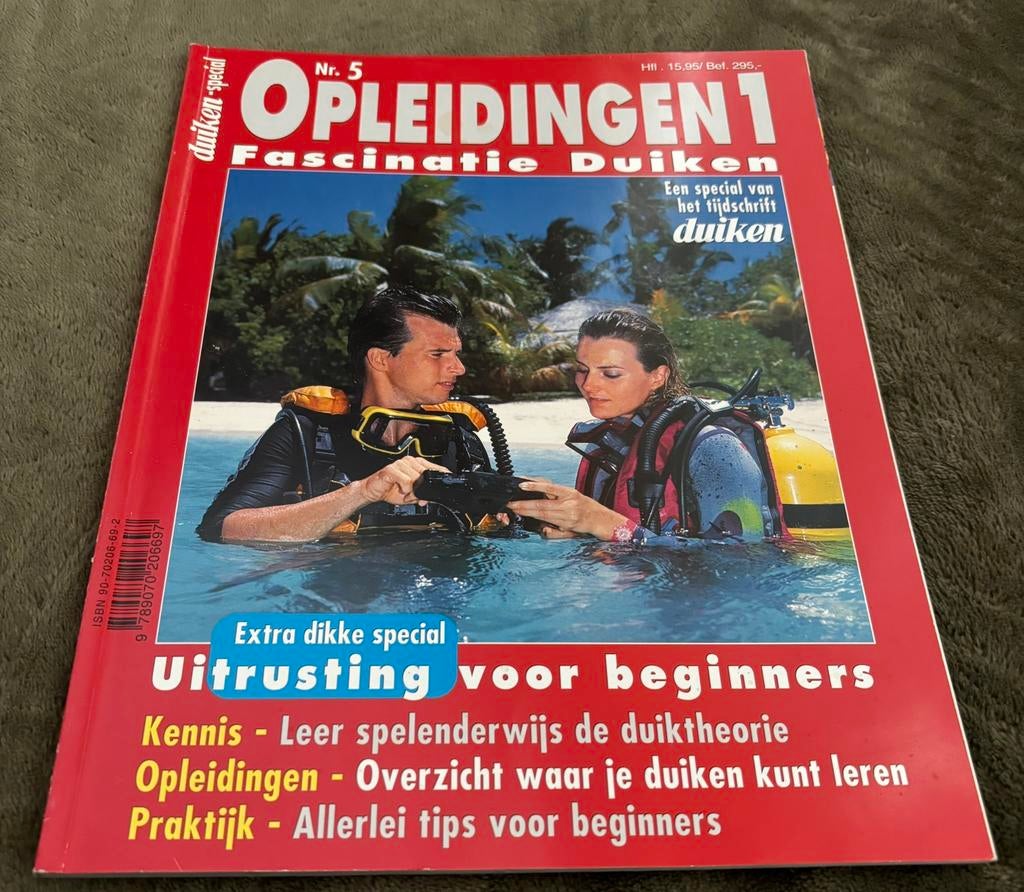 Fascinatie Duiken Special: Opleidingen 1 boekje., Watersport en Boten, Duiken, Ophalen of Verzenden, Gebruikt