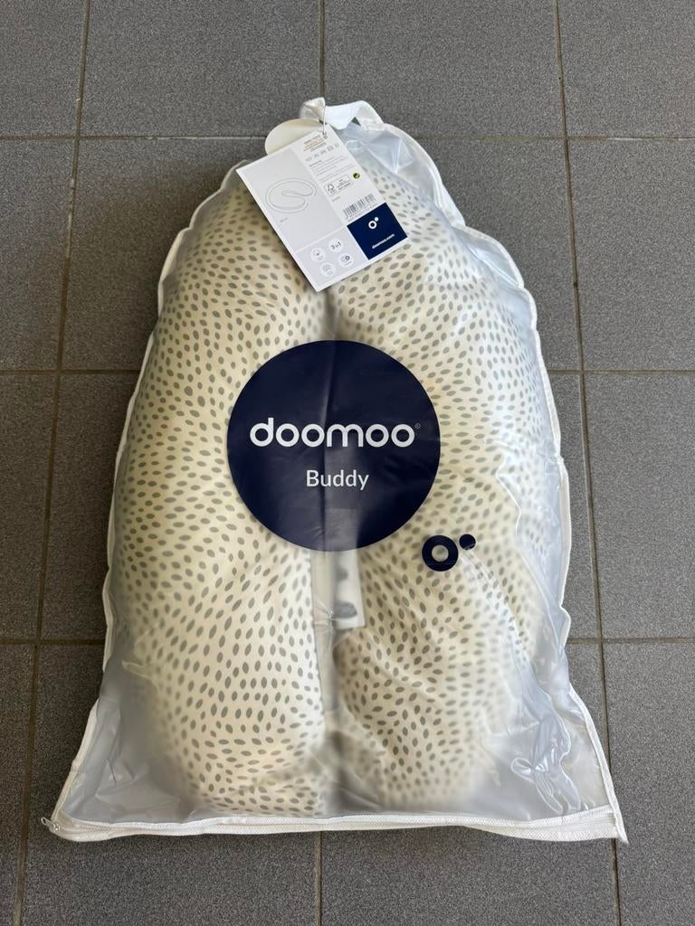 Voedingskussen doomoo Buddy, Ophalen of Verzenden, Zo goed als nieuw