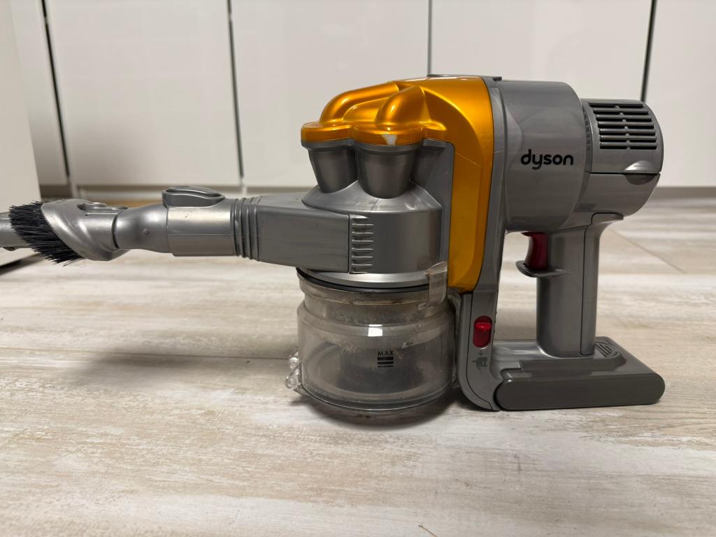 Dyson DC16 kruimelzuiger, Draadloos, Gebruikt, Kruimeldief, Ophalen of Verzenden