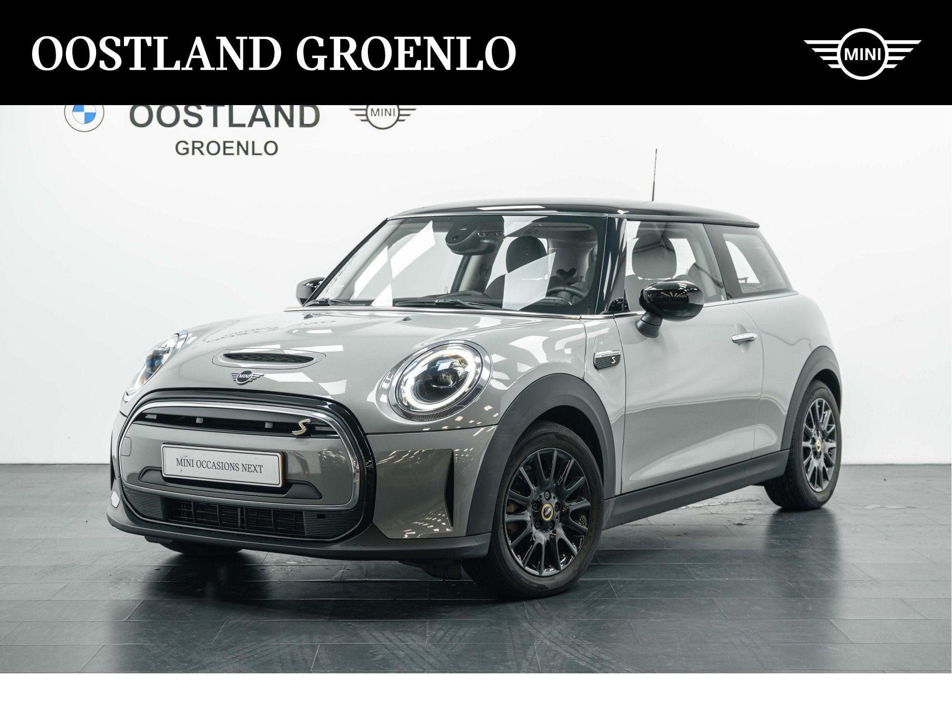 MINI Electric Classic / Sportstoelen / LED / Navigatie / Dri, Auto's, Dealer onderhouden, Met garantie (alle), 4 stoelen, Leder en Stof