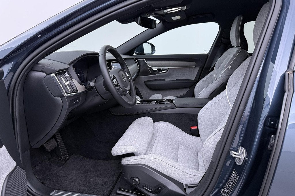 Volvo V90 T6 Plug-in hybrid Plus Bright Long Range | Head-Up, Auto's, Volvo, Automaat, Stof, Euro 6, 4 cilinders