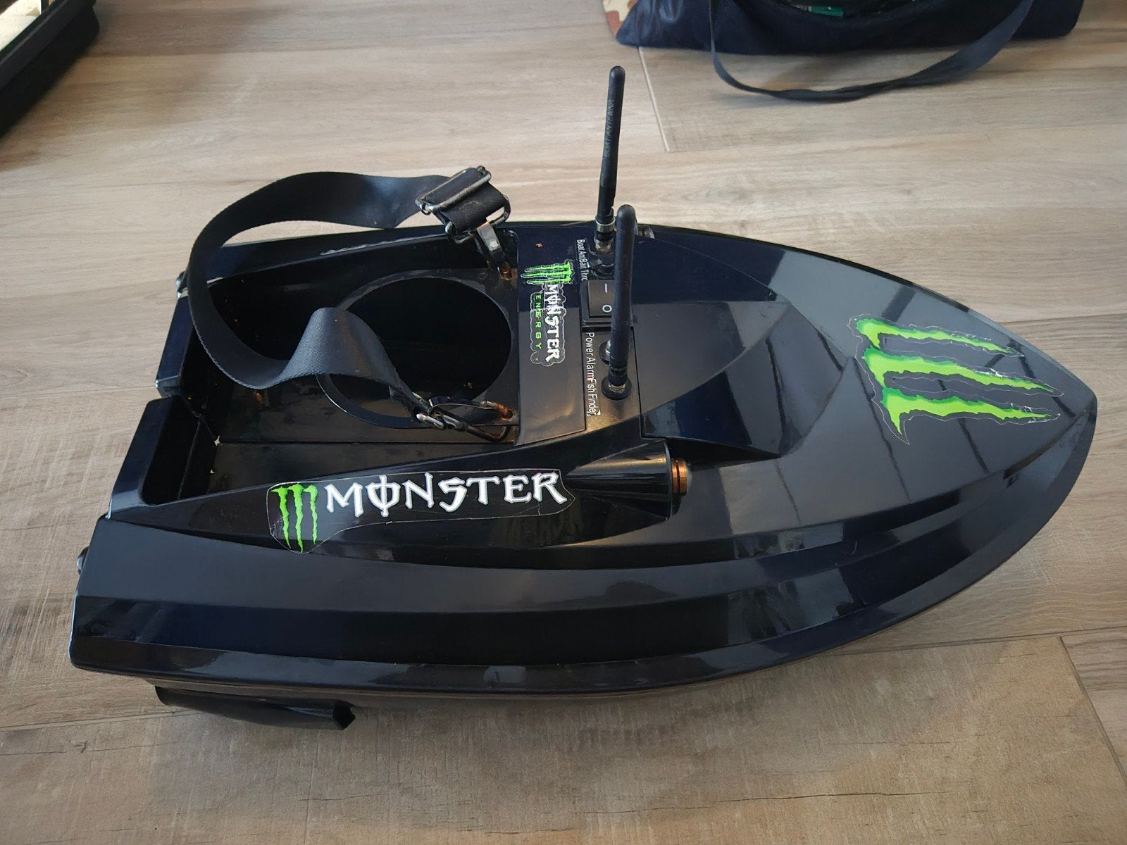 Baitstar expert voerboot met GPS autopilot en dieptemeter, Ophalen, Zo goed als nieuw