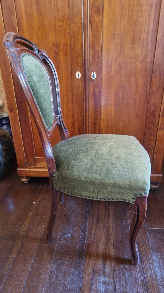 antieke houten stoelen, Ophalen