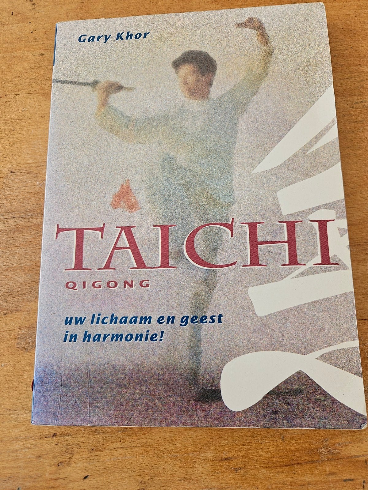 Tai Chi Qigong: Uw Lichaam en Geest in Harmonie, Boeken, Gelezen, Ophalen of Verzenden, Instructieboek, Meditatie of Yoga