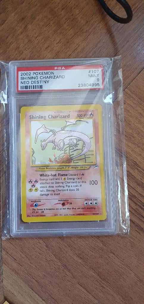 Shining charizard psa 9, Hobby en Vrije tijd, Verzamelkaartspellen | Pokémon, Ophalen of Verzenden, Zo goed als nieuw