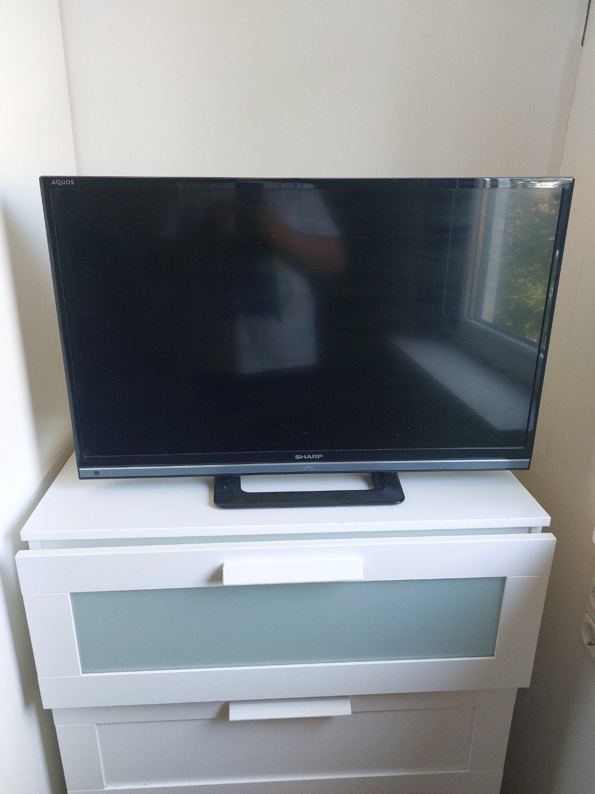 Sharp LC32LD164E 32 inch HD Ready LED TV, Ophalen